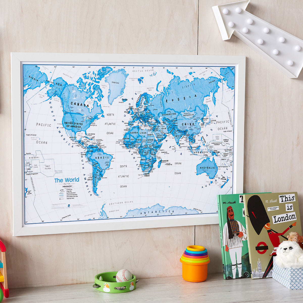 WM01228_M_WDWHI - Children's Art Map of the World Blue
