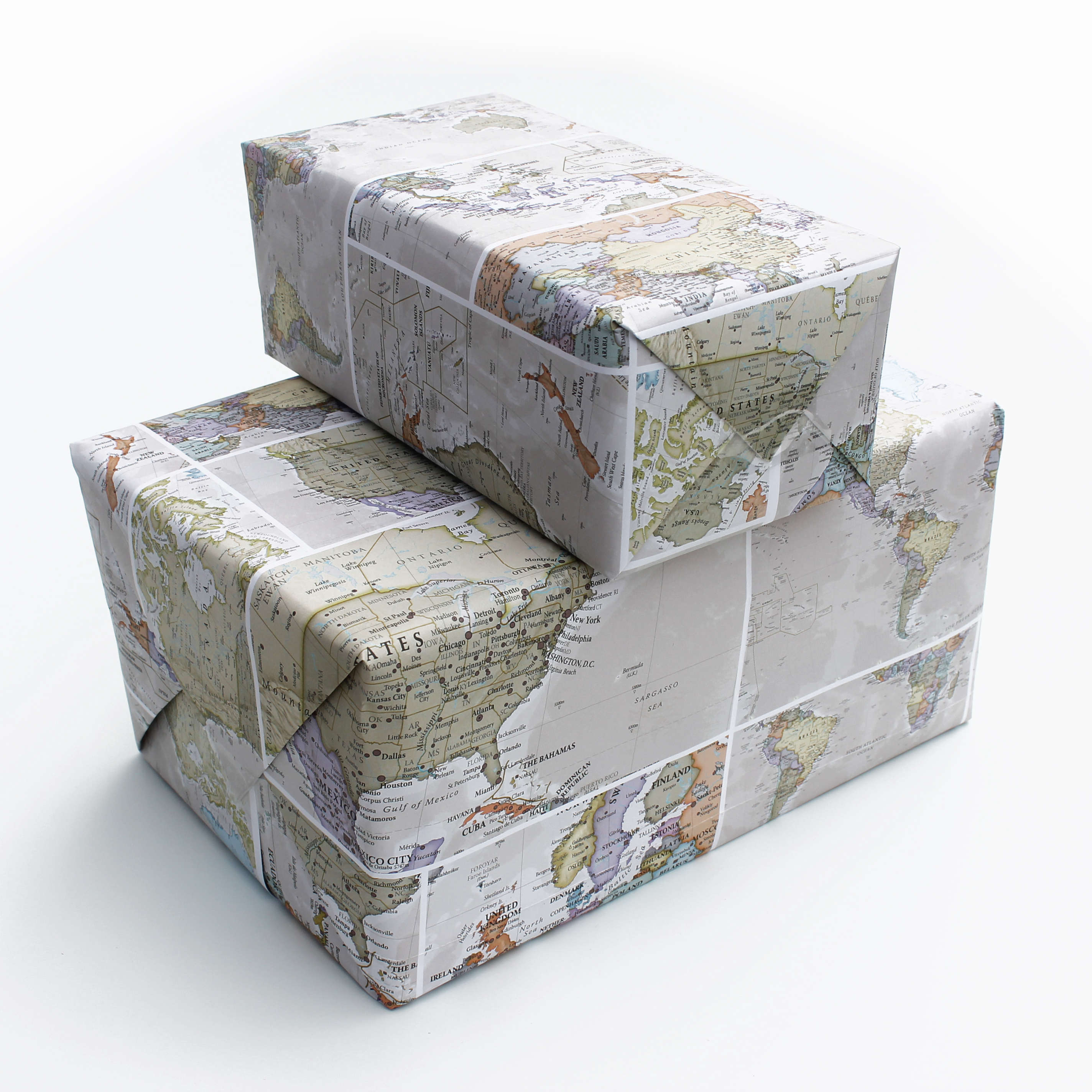 /c/l/classic-world-map-gift-wrapping-paper_ac01583.jpg