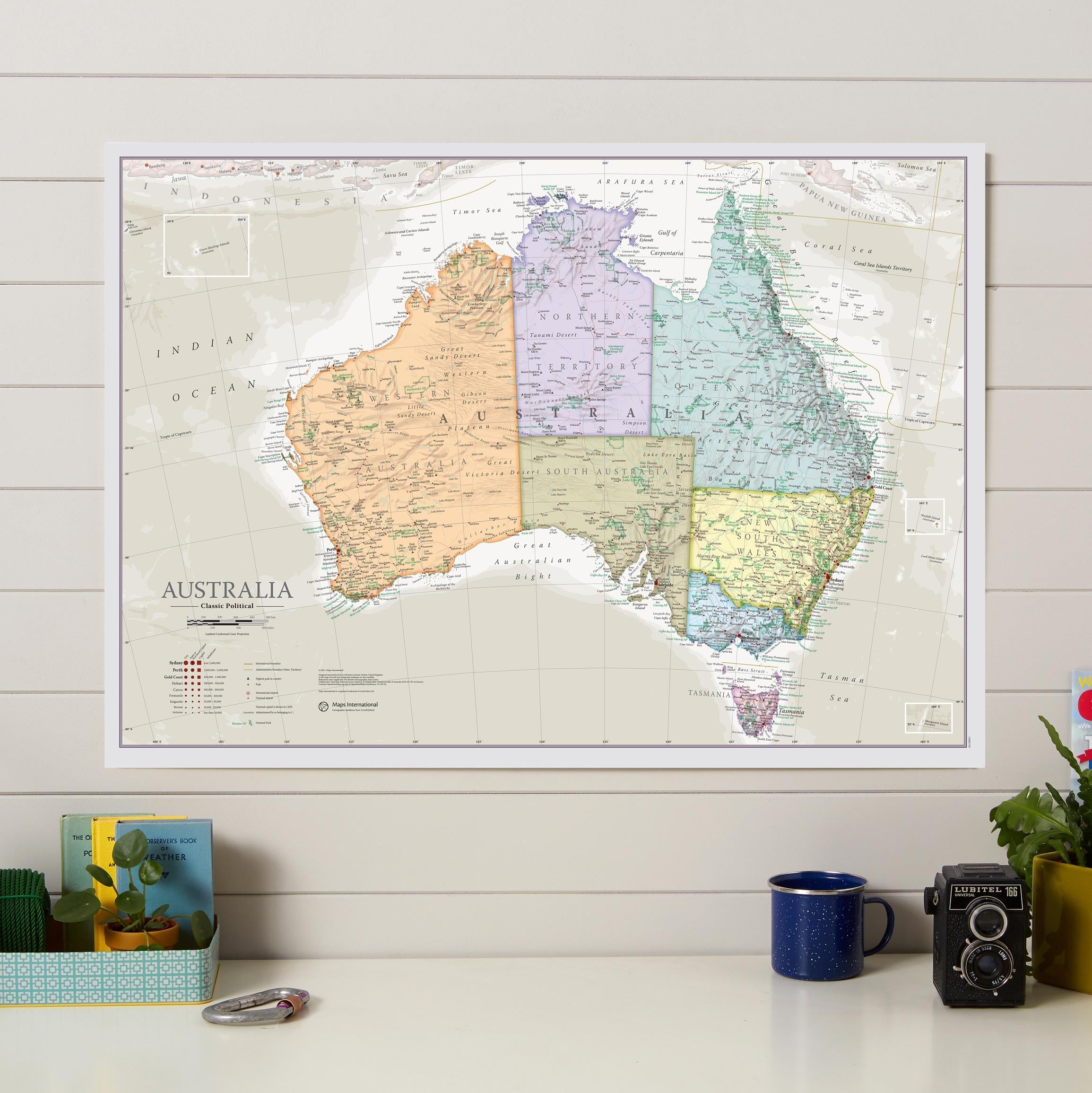 CM01750_S_LAMIN - Australia Classic Wall Map
