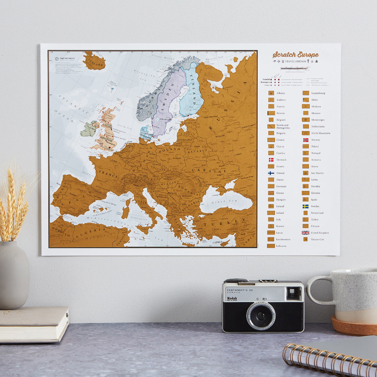 CT01384_3_SILKP - Scratch Europe Print