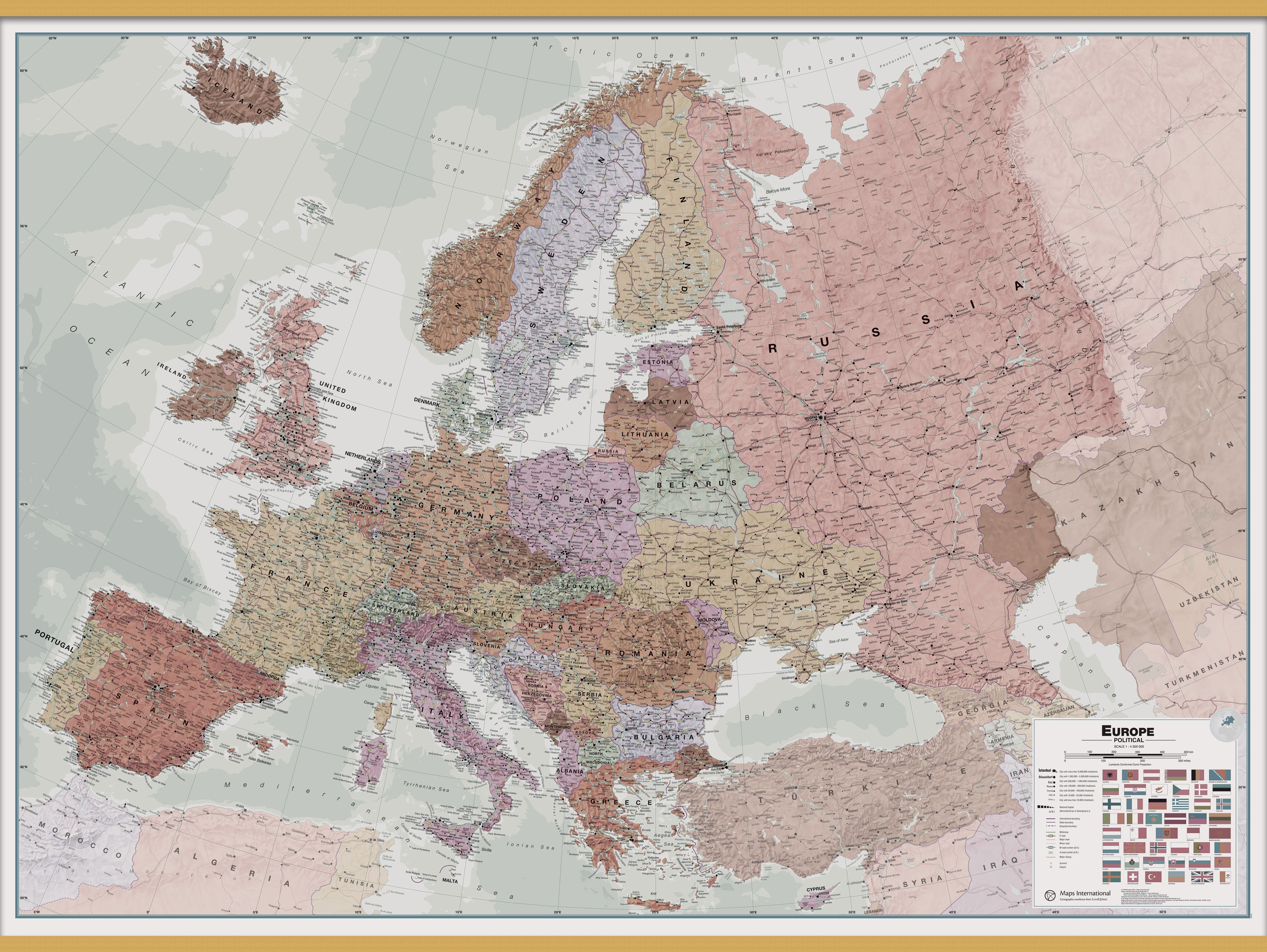 CT00695_L_LWDHB - Executive Europe Wall Map Political