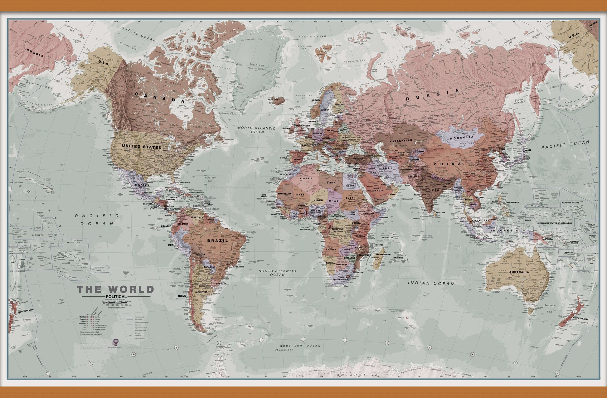 WM00671_L_CWDHB - Executive World Wall Map Political