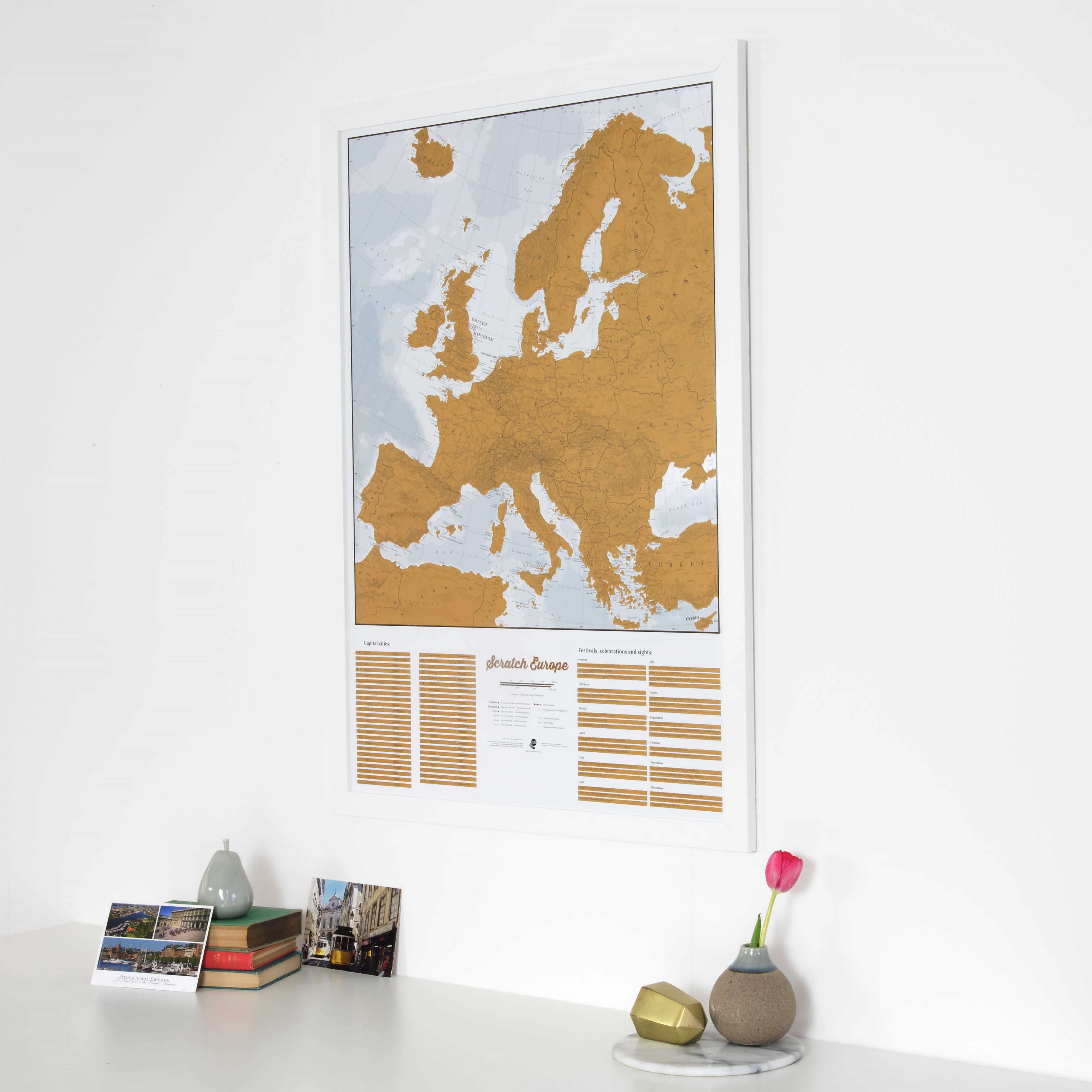 /l/s/ls_scratch-europe-print-pinboard-wood-frame-white_ct01384_m_bwwhi_1.jpg
