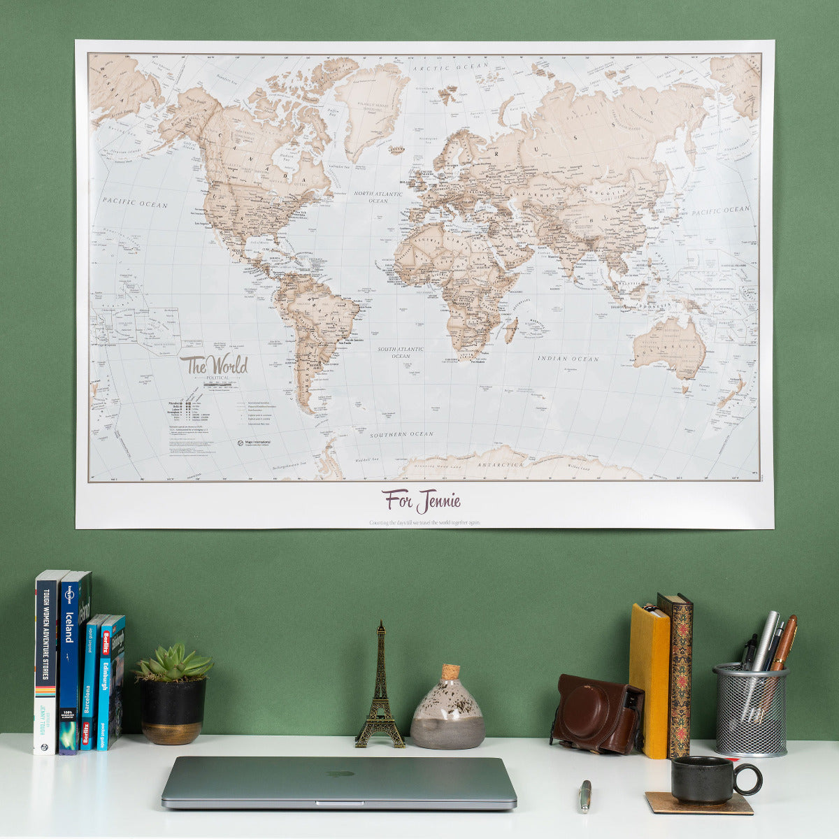 PS00275_M_LAMIN - Personalised World Is Art - Wall Map Neutral