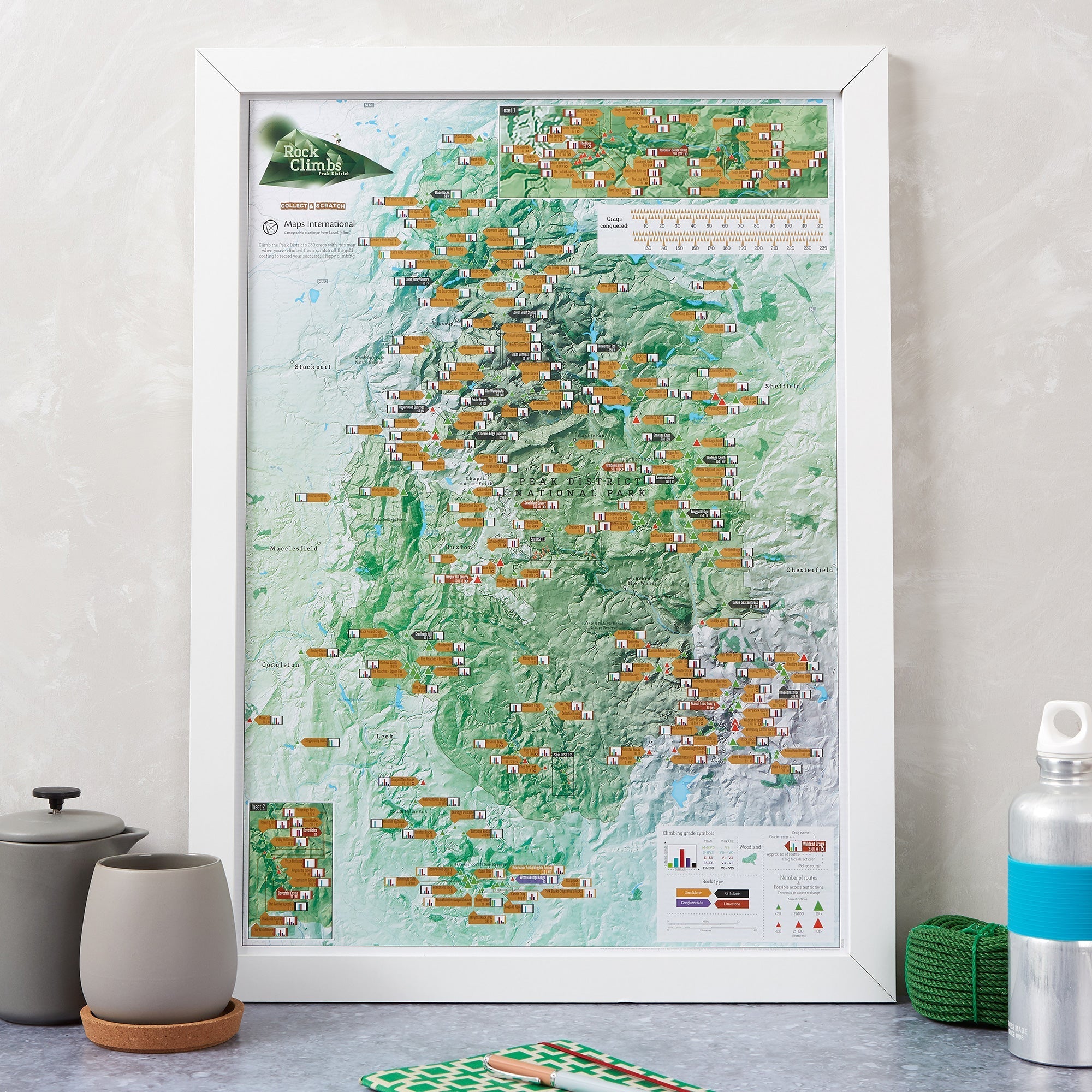 UK01696_S_BWWHI - Scratch Off Peak District Rock Climbs Print