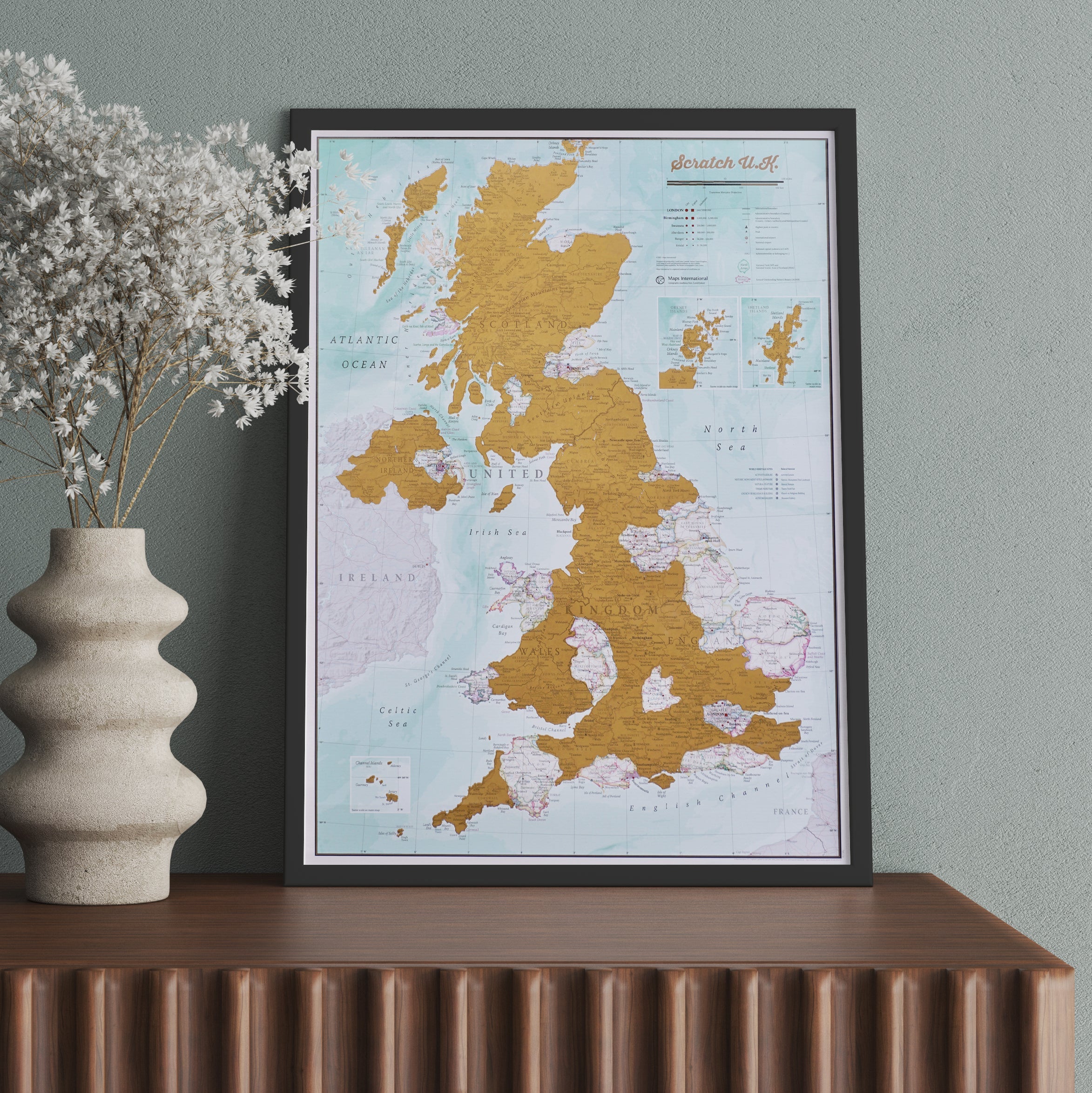 CM01725_S_BWBLA - Scratch United Kingdom Print