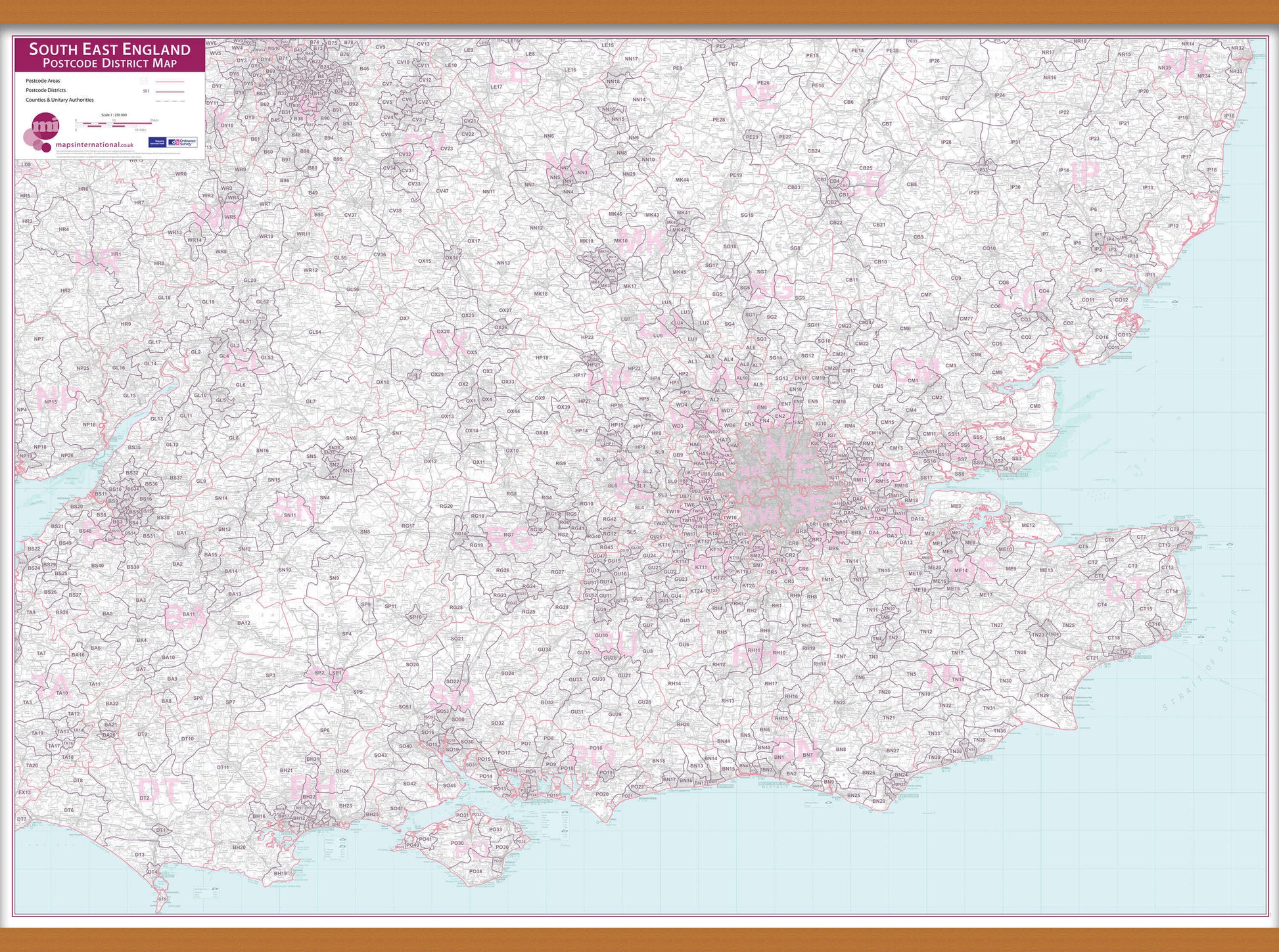 UK00036_L_LWDHB - South East England Postcode District Map