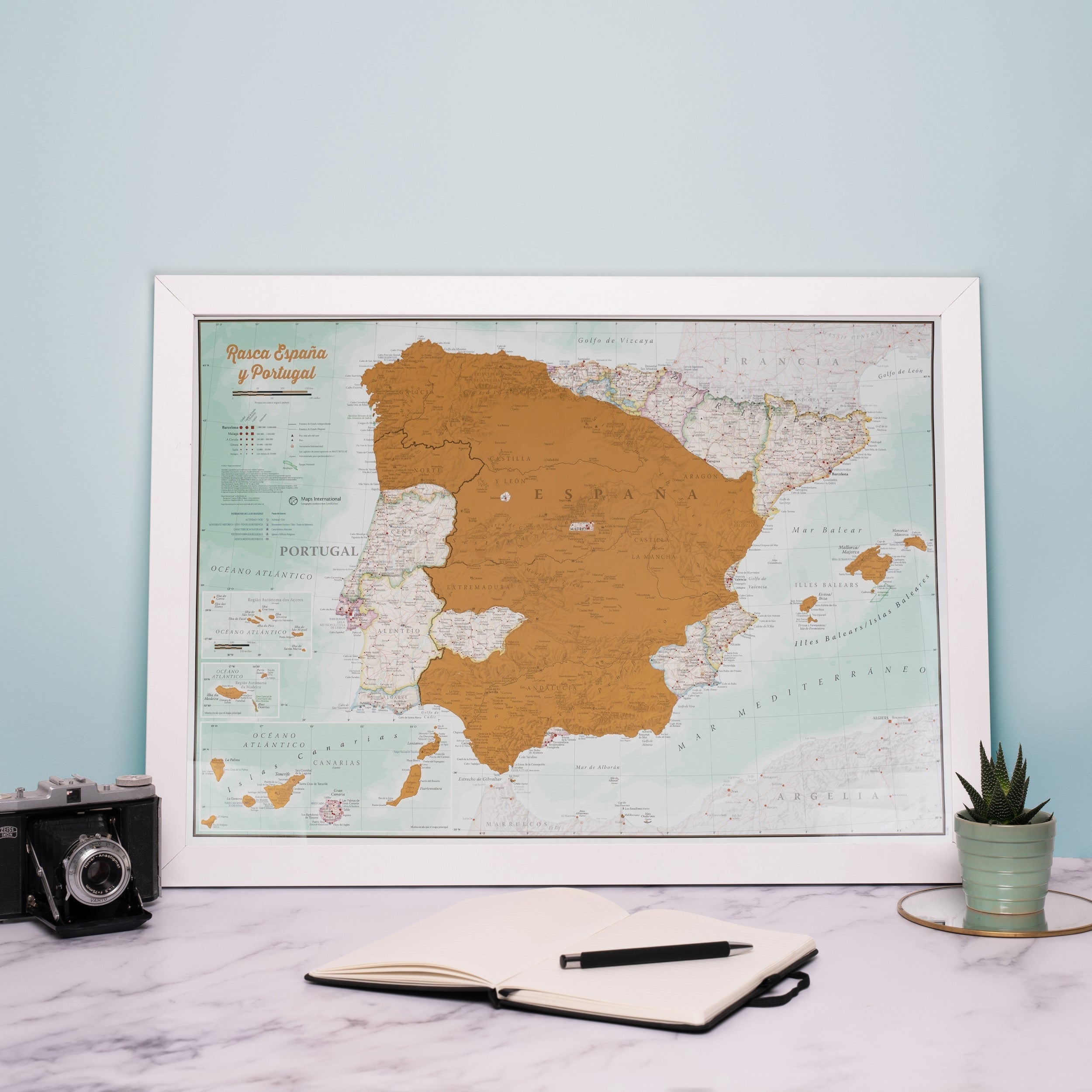CM01729_S_BWWHI - Scratch Spain and Portugal Print
