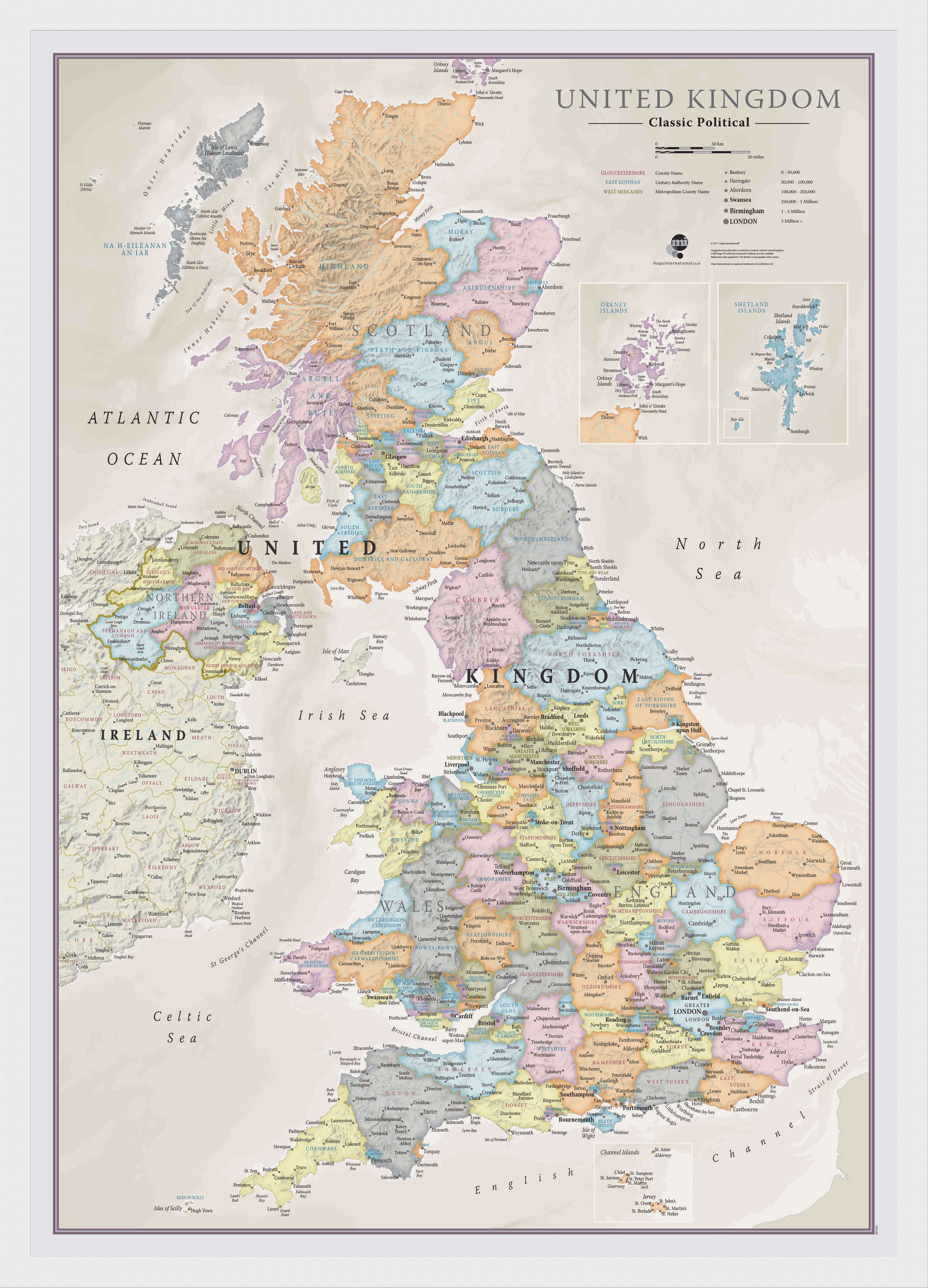 UK01636_M_BWWHI - UK Classic Wall Map