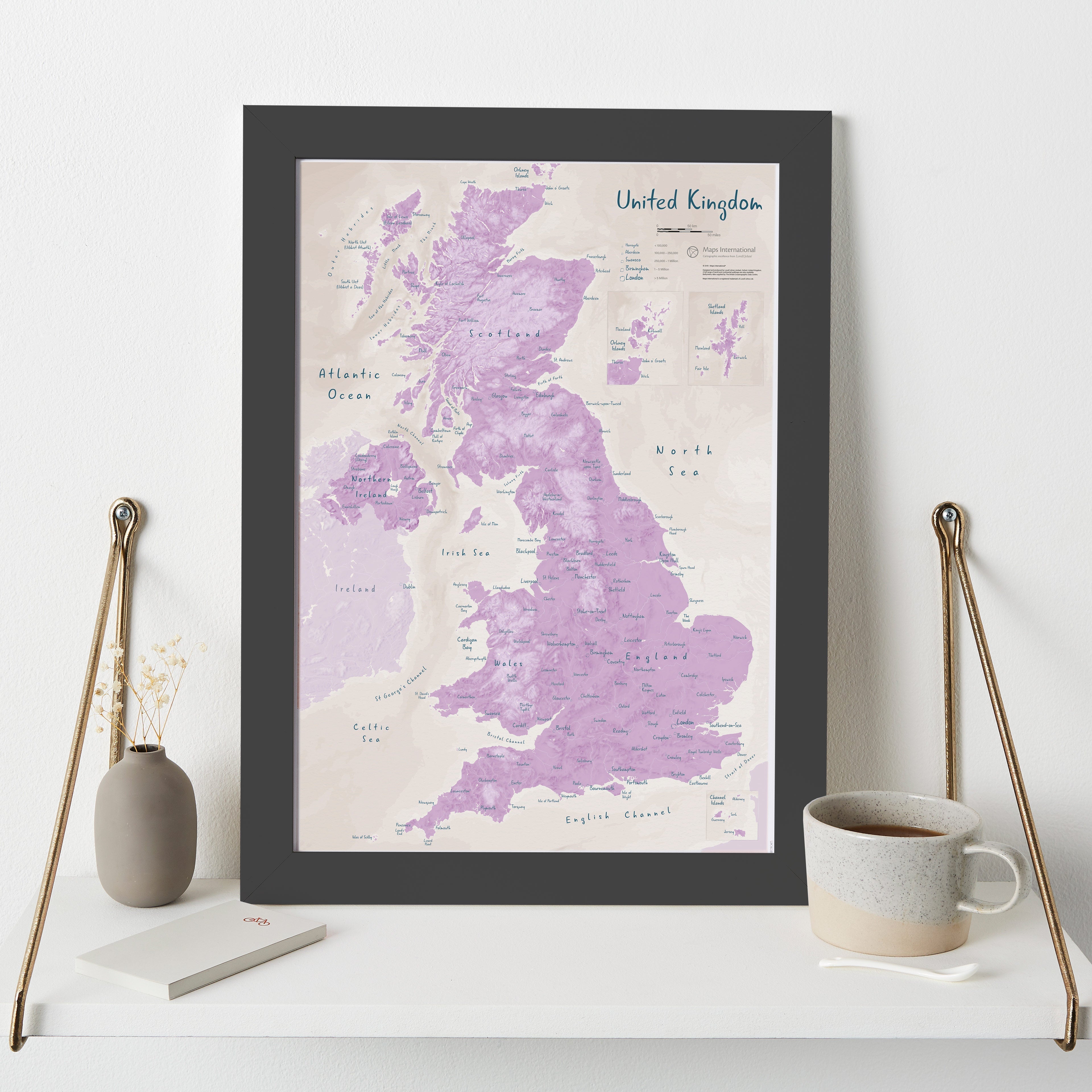 UK01674_3_WDBLA - UK as Art Map - Thistle