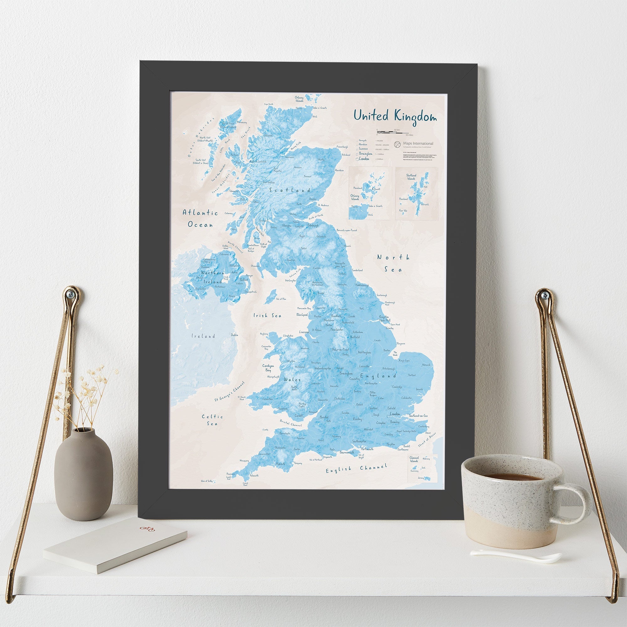 UK01676_3_WDBLA - UK as Art Map - Cerulean