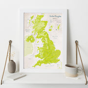 UK01677_3_WDWHI - UK as Art Map - Parakeet