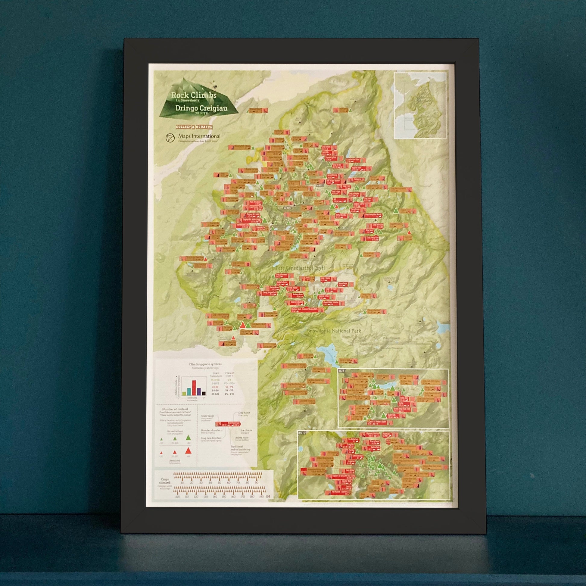 UK01734_S_BWBLA - Scratch Off Snowdonian Climbs Print