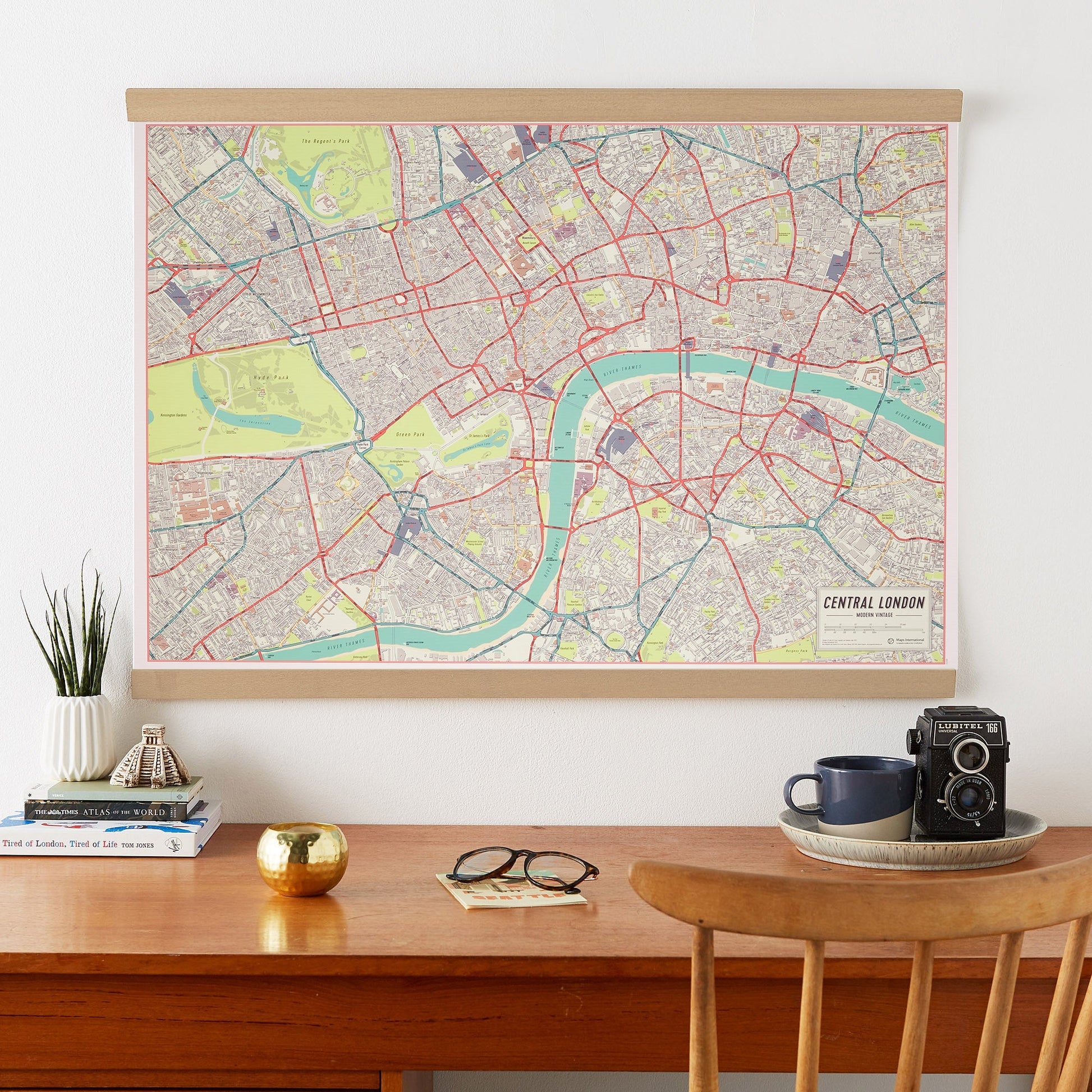 UK01751_S_PAPER - Vintage Map of London Poster
