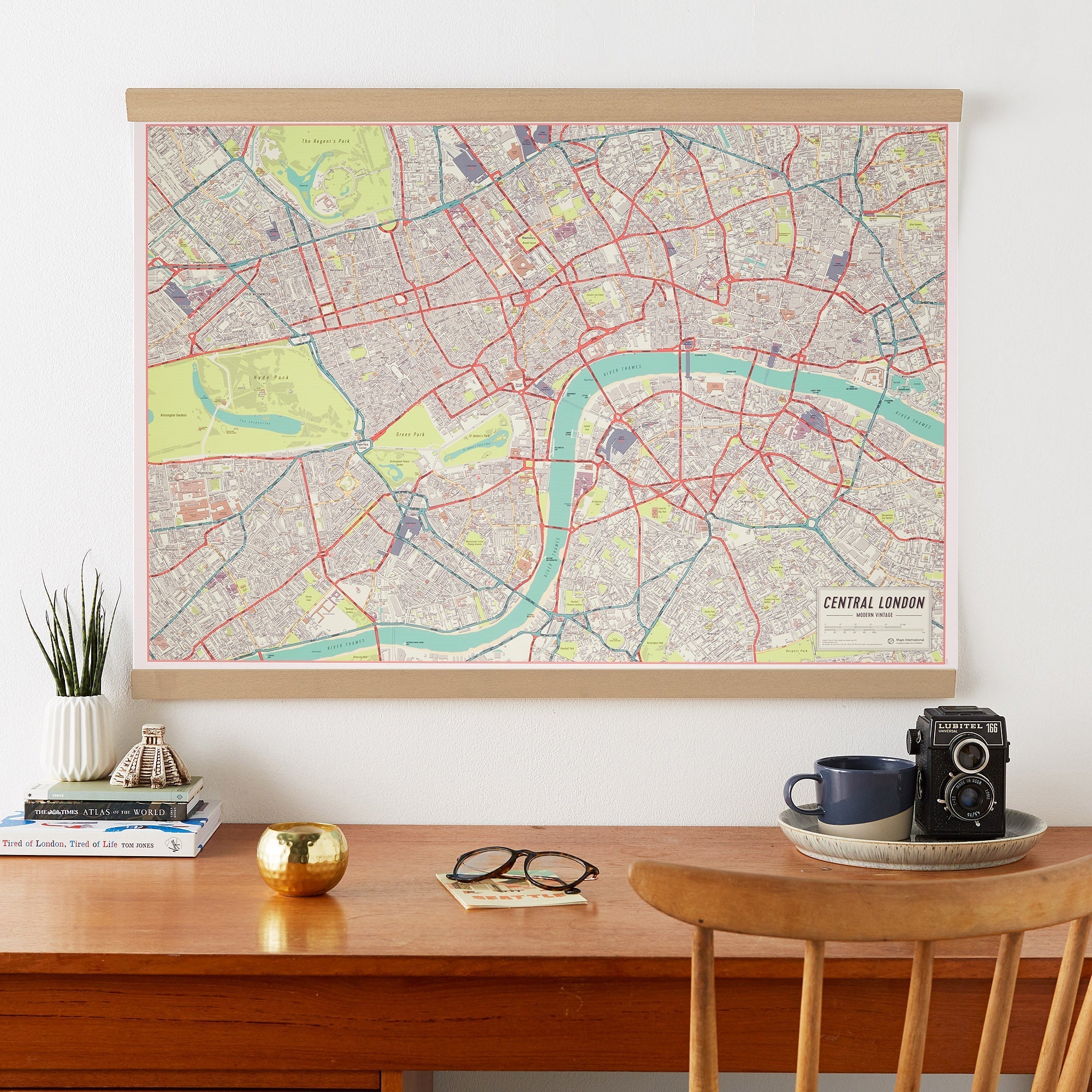 UK01751_S_PAPER - Vintage Map of London Poster