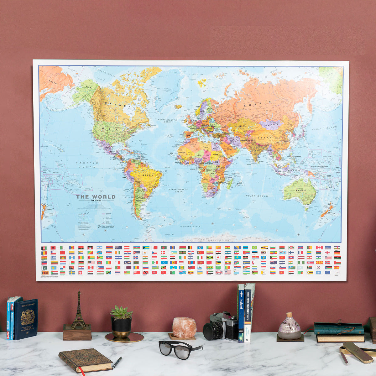 WM00002_L_FSLAM - Political World Map with country flags