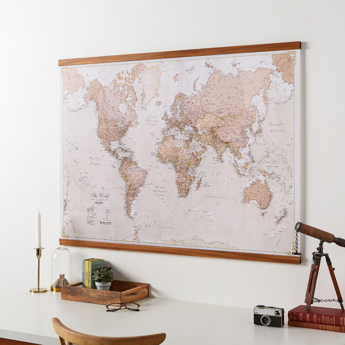 /w/m/wm00174_l_canrwdhb-antique-world-map-angle-main1_1.jpg