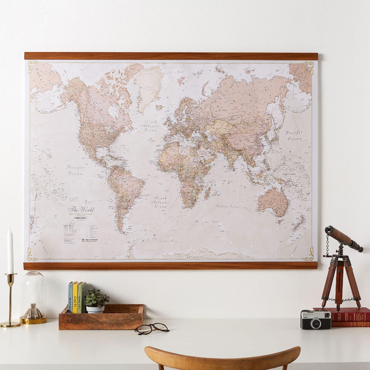 /w/m/wm00174_l_canrwdhb-antique-world-map-main1.jpg