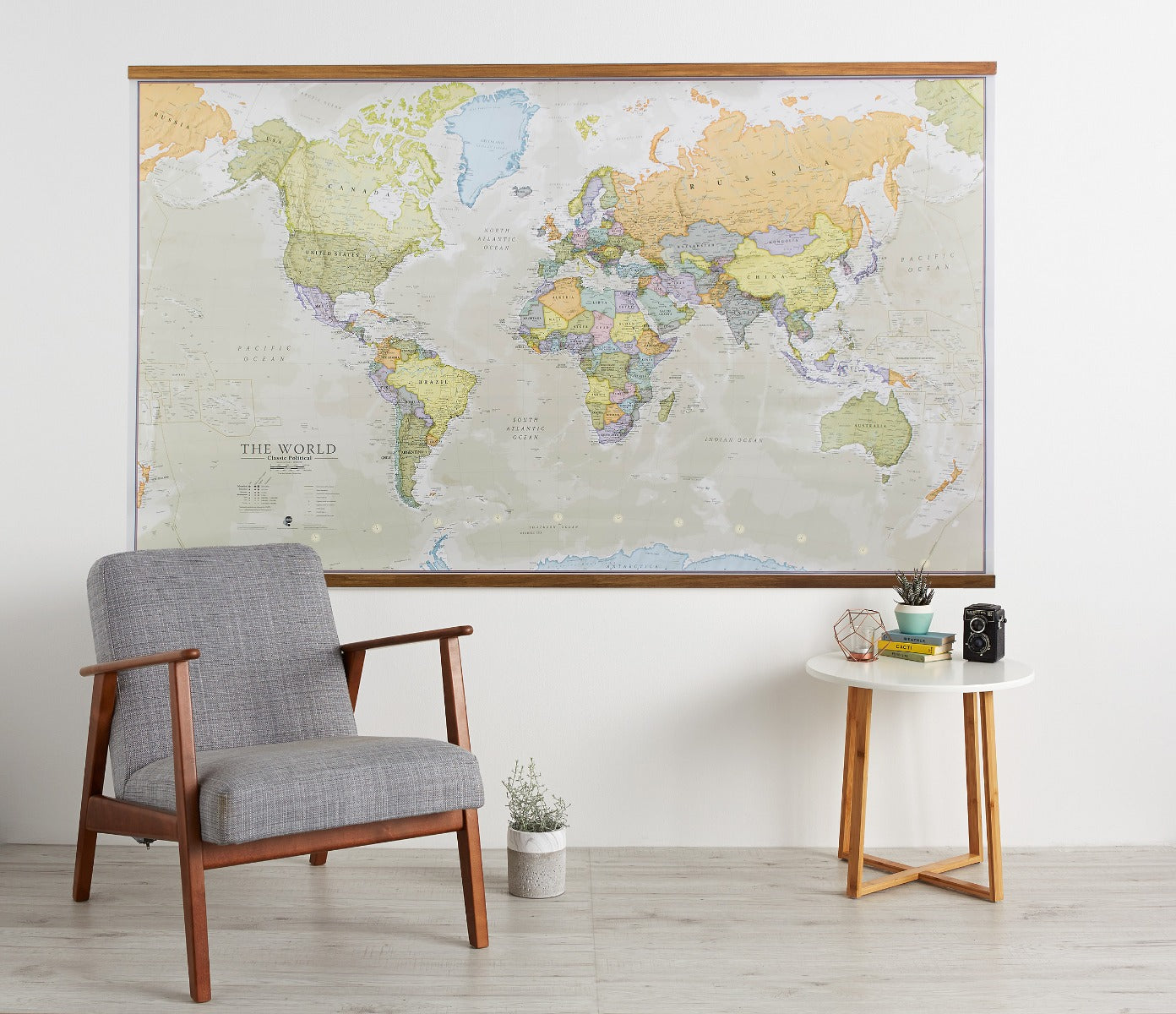 /w/m/wm01192_h_lwdhb-classic-world-map-laminated-with-wooden-hanging-bars.jpg
