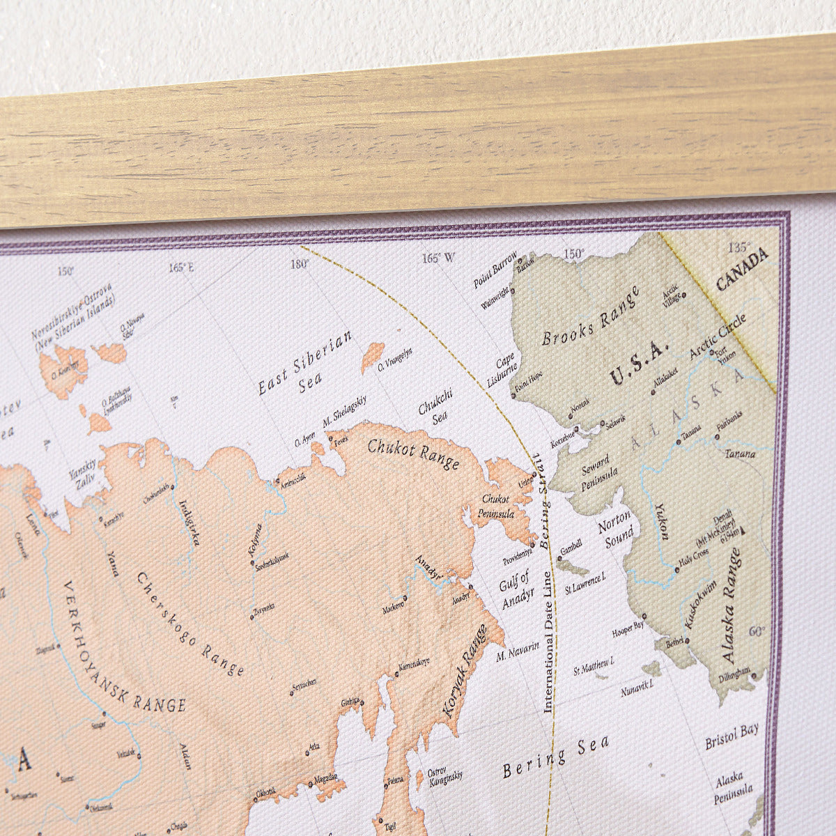 /w/m/wm01192_m_canvwdhb-classic-world-map-rolled-canvas-wooden-hanging-bars-detail2_1.jpg